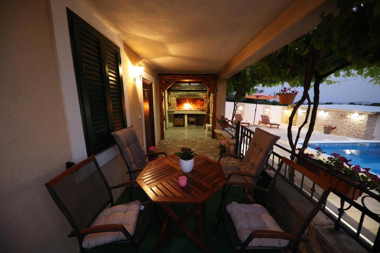 Country House Korlat Benkovac Ngoại thất bức ảnh